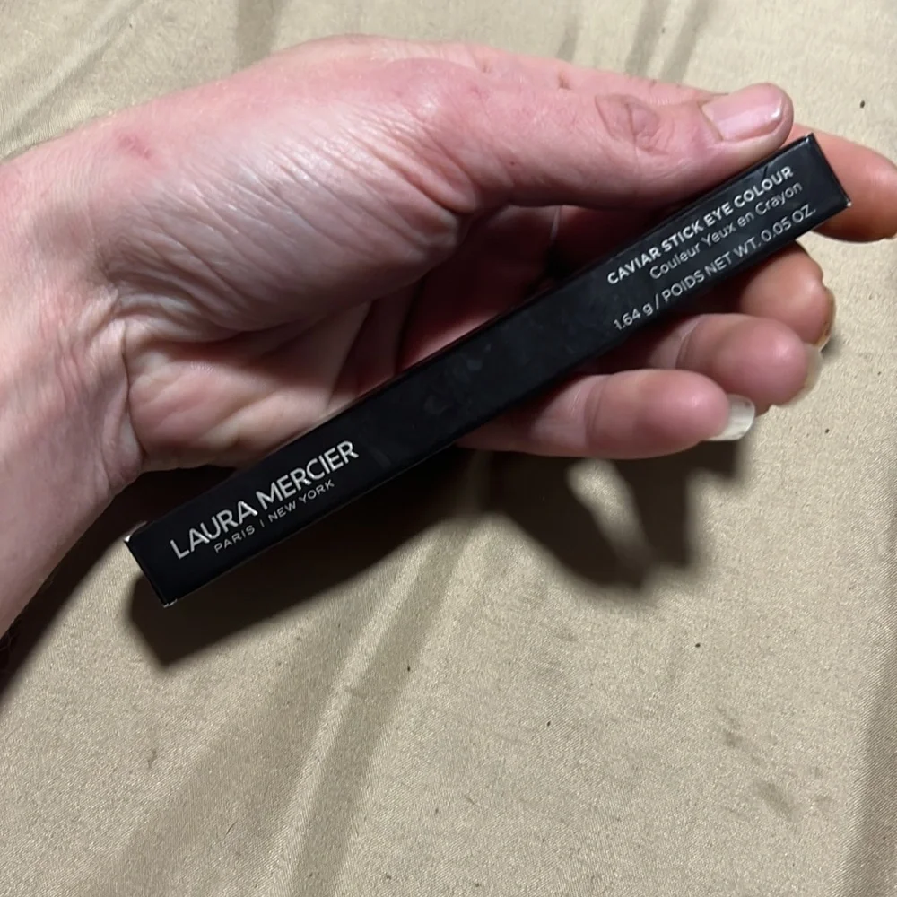 🍭🌙Laura Mercier Golden Caviar Stick Eye Colour